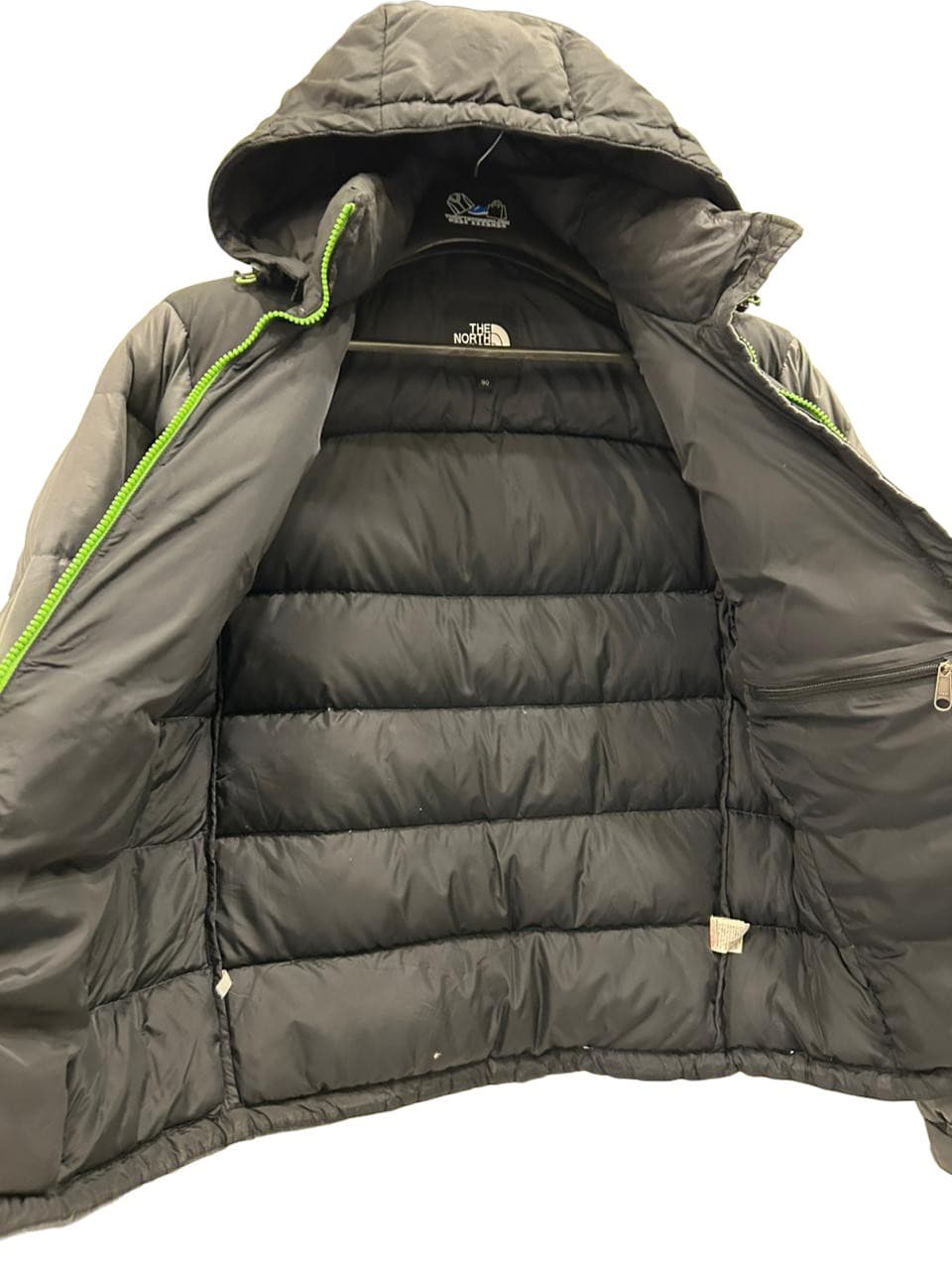 The North Face Vintage Lightweight Hooded Puffer Jacket – 700 LTD